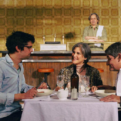 
EL BAR QUE SE TRAG� A TODOS LOS ESPA�OLES  