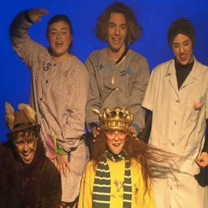 EL REINO DEL REV�S