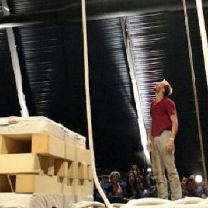 LE VIDE-ESSAI DE CIRQUE (EL VAC�O-ENSAYO DE CIRCO)