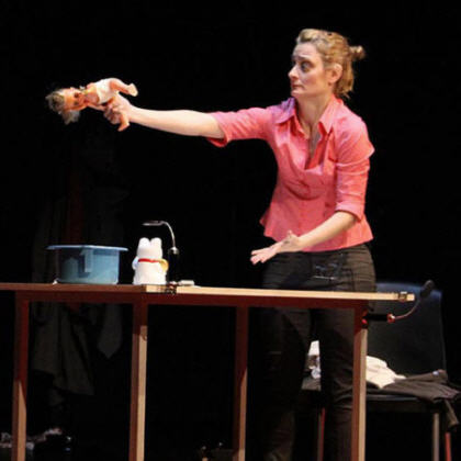 DE TIBURONES Y OTRAS R�MORAS